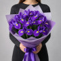 11 фиолетовых ирисов